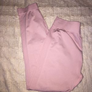 cropped workout leggings